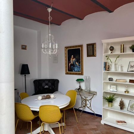 شقة Casa Boutique Eros كارمونا المظهر الخارجي الصورة